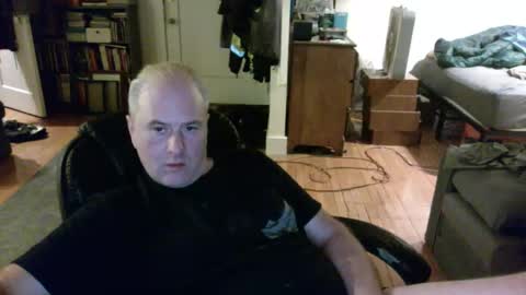 Snapshot of dickflasher5 chatting on 4, 1, 2025 Richard Fleischer online show from 4, 1, 2025