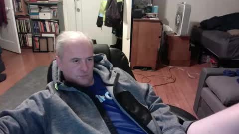 Snapshot of dickflasher5 chatting on 5, 1, 2025 Richard Fleischer online show from 5, 1, 2025