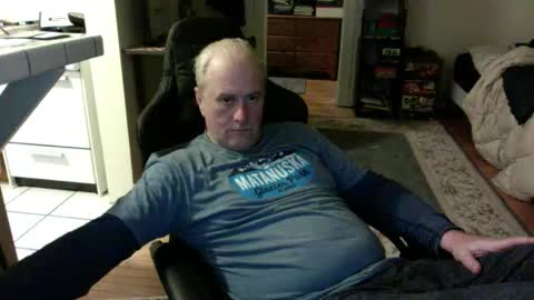 Snapshot of dickflasher5 chatting on 11, 11, 2025 Richard Fleischer online show from 11, 11, 2025