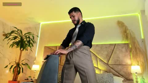 Snapshot of dickgriffith chatting on 2, 11, 2025 Dick Griffith online show from 2, 11, 2025