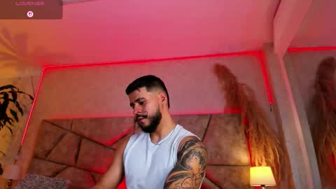 Snapshot of dickgriffith chatting on 6, 11, 2025 Dick Griffith online show from 6, 11, 2025