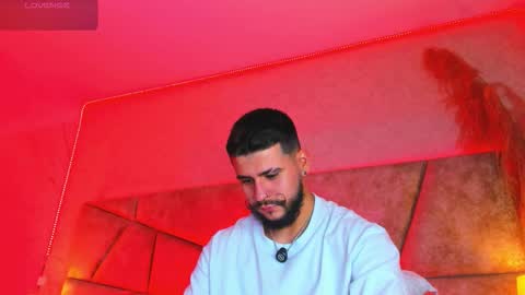 Snapshot of dickgriffith chatting on 26, 11, 2025 Dick Griffith online show from 26, 11, 2025