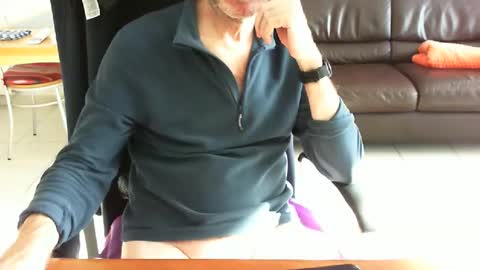 Snapshot of didonc chatting on 1, 3, 2026 didonc from france..... online show from 1, 3, 2026