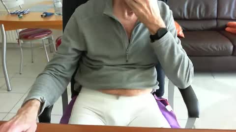 Snapshot of didonc chatting on 28, 4, 2026 didonc from france..... online show from 28, 4, 2026