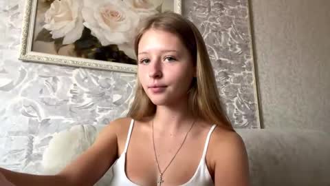 Snapshot of diedrabogan chatting on 15, 2, 2026 Mia 18 . online show from 15, 2, 2026