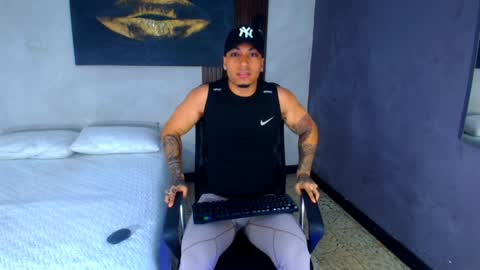 Snapshot of diego__cruz chatting on 12, 1, 2025 Diego online show from 12, 1, 2025
