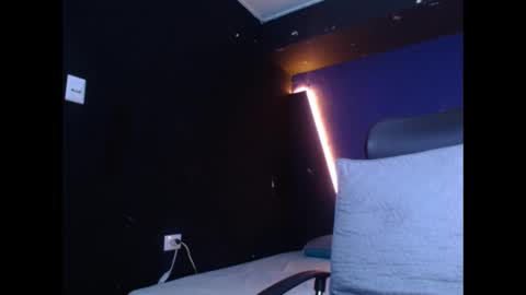 Snapshot of diego__cruz chatting on 28, 2, 2025 Diego online show from 28, 2, 2025