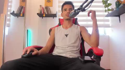 Snapshot of diego_latino chatting on 24, 10, 2025 Diego lat online show from 24, 10, 2025