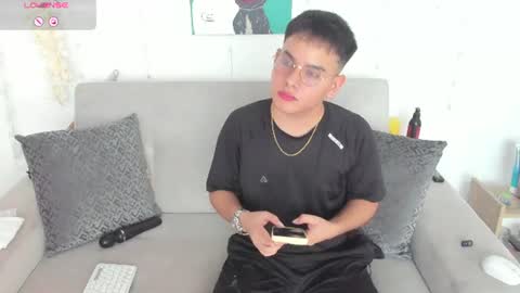 Snapshot of diegorobles30 chatting on 7, 7, 2026 Diego Robles online show from 7, 7, 2026