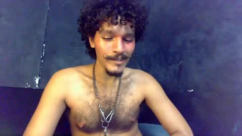 diemond_latinx98 online show from 17, 4, 2026