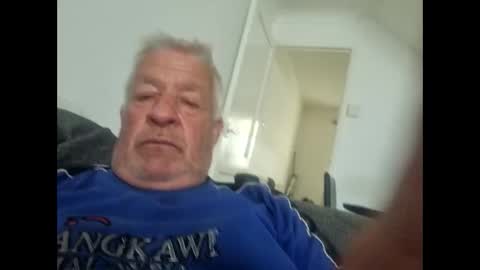 Snapshot of dijoho123 chatting on 17, 4, 2026 dijoho123 online show from 17, 4, 2026
