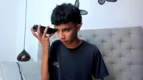 dikey_18 online show from 11, 2, 2025