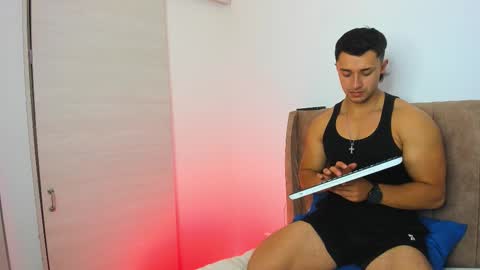 Snapshot of dilan_coy chatting on 14, 12, 2025 Dilan Coy online show from 14, 12, 2025