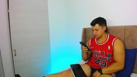 Snapshot of dilan_coy chatting on 18, 12, 2025 Dilan Coy online show from 18, 12, 2025