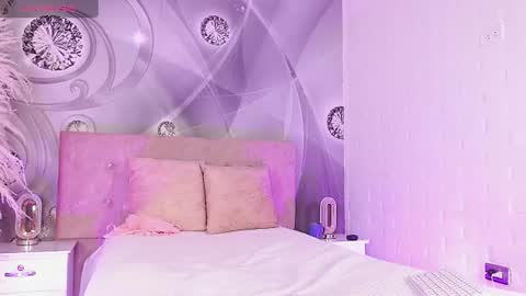 dilan_femboy_ online show from 17, 7, 2026