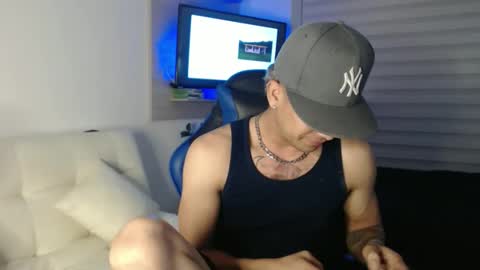 Snapshot of dilanxxx8888 chatting on 7, 1, 2026 dilanxxx8888 online show from 7, 1, 2026