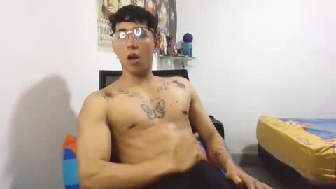 Snapshot of dillom420 chatting on 14, 2, 2025 dillom420 online show from 14, 2, 2025