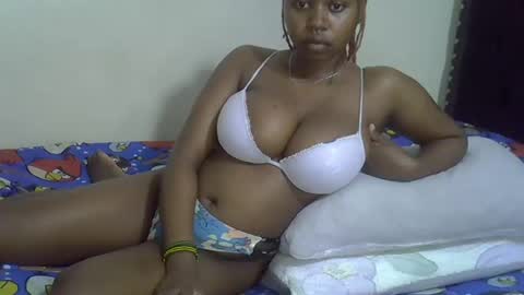 Snapshot of dime010 chatting on 19, 12, 2024 dime online show from 19, 12, 2024