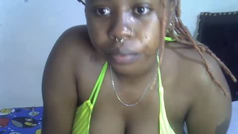 Snapshot of dime010 chatting on 12, 1, 2025 dime online show from 12, 1, 2025