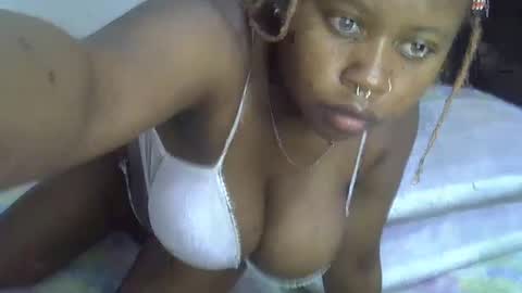Snapshot of dime010 chatting on 1, 2, 2025 dime online show from 1, 2, 2025
