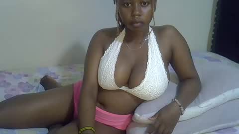 Snapshot of dime010 chatting on 19, 2, 2025 dime online show from 19, 2, 2025