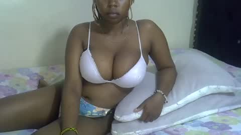 Snapshot of dime010 chatting on 22, 2, 2025 dime online show from 22, 2, 2025