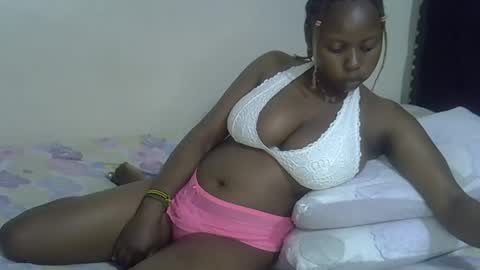 Snapshot of dime010 chatting on 8, 3, 2025 dime online show from 8, 3, 2025