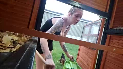 Snapshot of dimepiecexxx chatting on 28, 9, 2025 Sofie online show from 28, 9, 2025