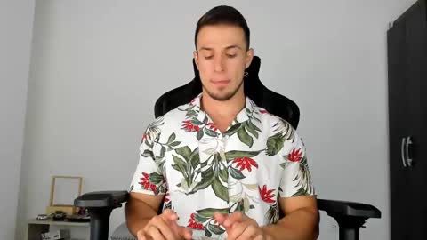 Snapshot of dimitricaruso chatting on 9, 3, 2025 dimitricaruso online show from 9, 3, 2025