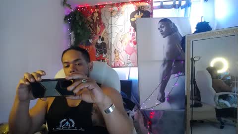 Snapshot of dimitry_muscle chatting on 10, 12, 2024 dimitry kyle mucle online show from 10, 12, 2024