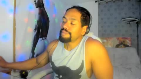 Snapshot of dimitry_muscle chatting on 8, 1, 2025 dimitry kyle mucle online show from 8, 1, 2025