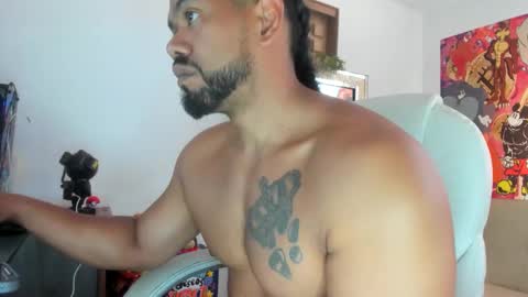 Snapshot of dimitry_muscle chatting on 2, 11, 2025 dimitry kyle mucle online show from 2, 11, 2025
