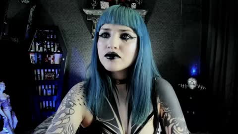 Snapshot of dimmuanddarkness chatting on 1, 2, 2025 dimmuanddarkness online show from 1, 2, 2025