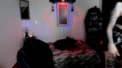 Snapshot of dimmuanddarkness chatting on 19, 6, 2026 dimmuanddarkness online show from 19, 6, 2026