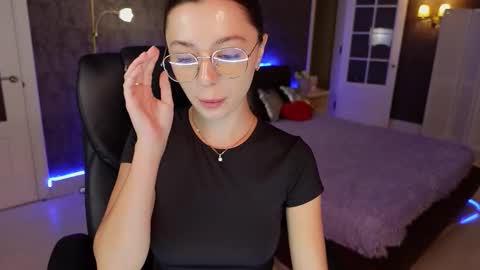 Snapshot of dinacandy chatting on 30, 9, 2025 dinacandy online show from 30, 9, 2025