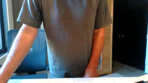 Snapshot of dinger524678 chatting on 31, 10, 2025 dinger524678 online show from 31, 10, 2025