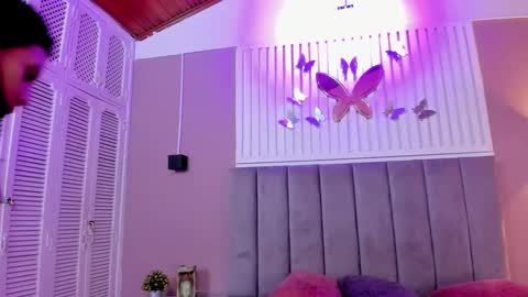 Cristal  online show from 11, 1, 2025