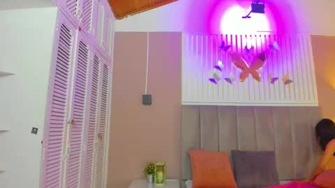 Cristal  online show from 19, 1, 2025