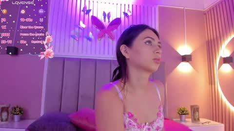 Cristal  online show from 5, 3, 2025