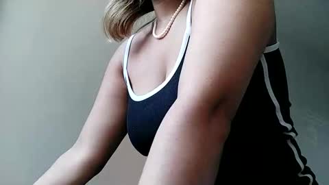 Snapshot of diosadeluniverso_ chatting on 23, 9, 2025 diosadeluniverso_ online show from 23, 9, 2025