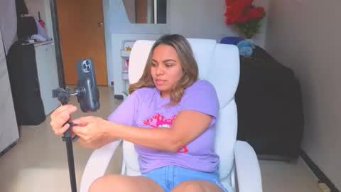 Snapshot of diosadeluniverso_ chatting on 18, 12, 2025 diosadeluniverso_ online show from 18, 12, 2025