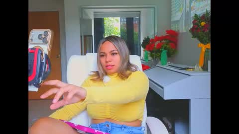 diosadeluniverso_ online show from 20, 3, 2026