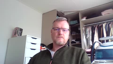 dirkkie1975 online show from 12, 5, 2026