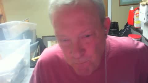 DirtkPitt Fun guy working online show from 4, 12, 2024