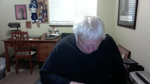 dirtrider195080438 online show from 11, 6, 2026