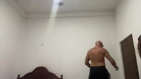 Dirtydanlondon online show from 1, 3, 2026