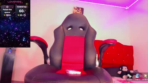 Naomy  online show from 26, 1, 2025