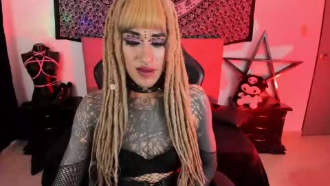 Snapshot of dirtyonix chatting on 7, 12, 2024 ONIX online show from 7, 12, 2024