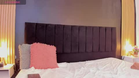 Soffie - Valentina - Yuya  Astro online show from 17, 4, 2026