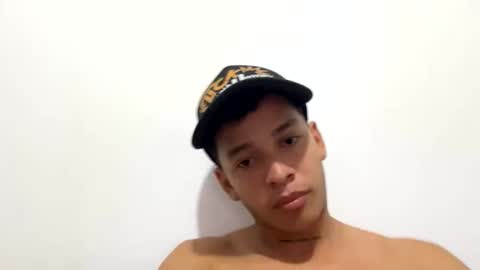 Snapshot of dirtyslimlatin chatting on 25, 11, 2025 dirtyslimlatin online show from 25, 11, 2025